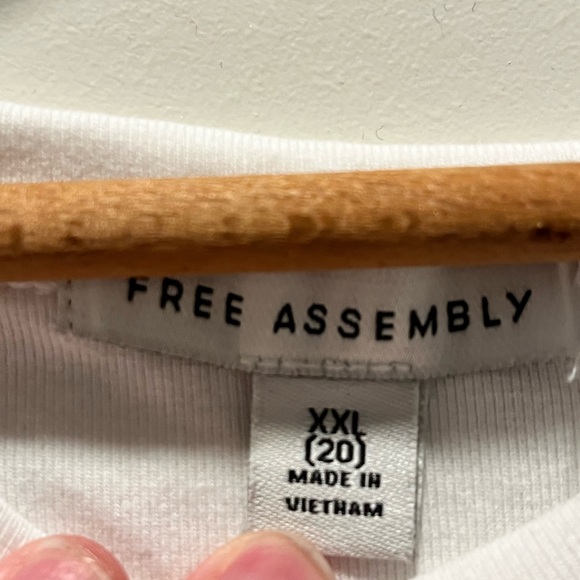 Free Assembly White Eyelet Ruffle Sleeve Top XXL Size 20 Cotton - Picture 6 of 6